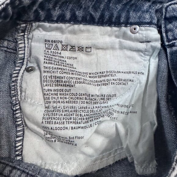 BDG High Rise Denim DREE Cheeky Raw Hem Frayed Edge Jeans Shorts Acid Wash 27 - Picture 2 of 3